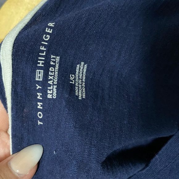 Tommy Hilfiger Relaxed T-Shirt - Picture 3 of 4